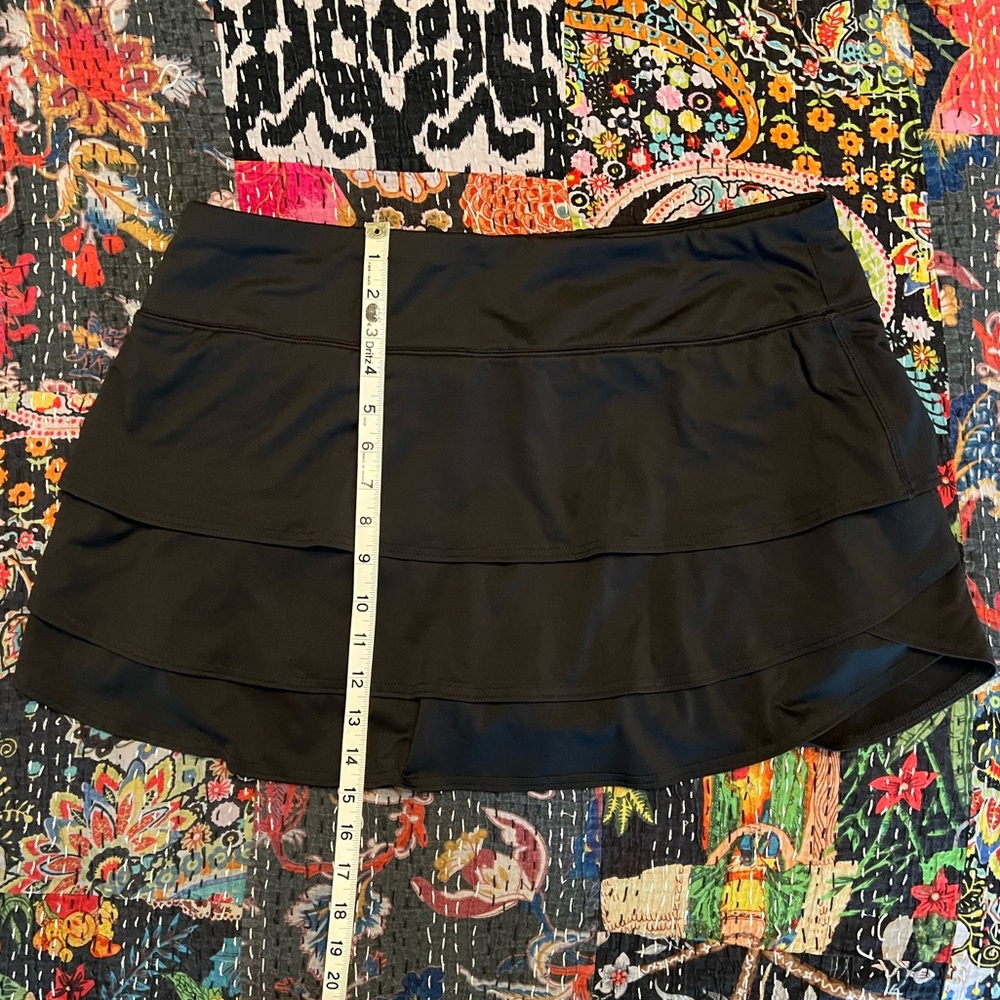 Athelta black skort, XL